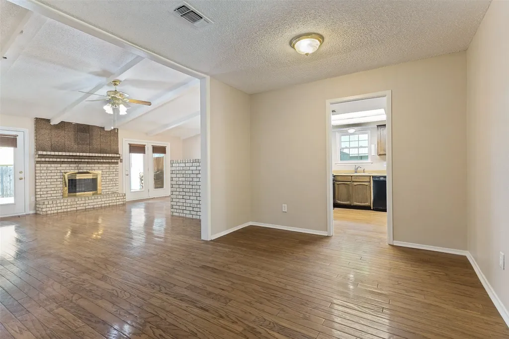 413 Goldfinch Drive Fort Worth TX 76108