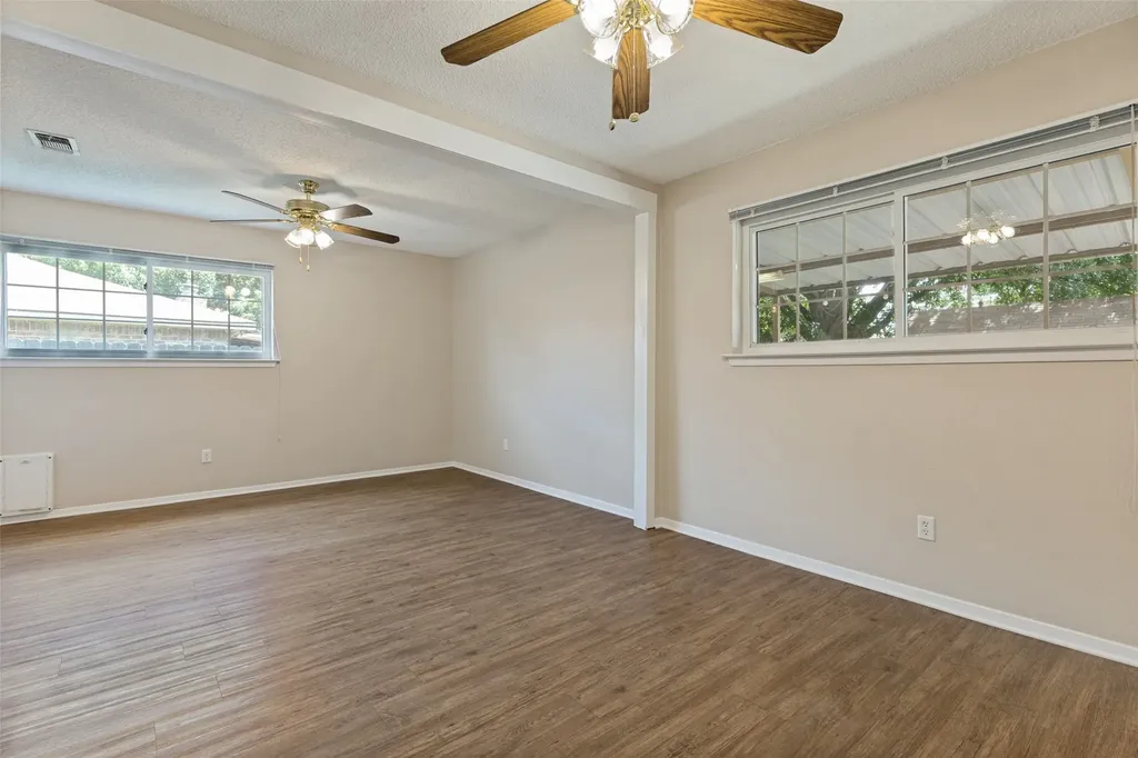 413 Goldfinch Drive Fort Worth TX 76108