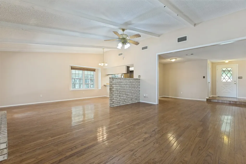 413 Goldfinch Drive Fort Worth TX 76108