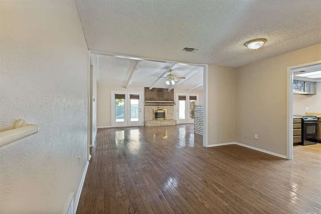 413 Goldfinch Drive Fort Worth TX 76108