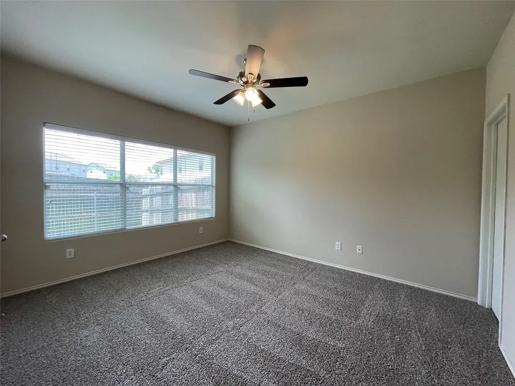 1237 Grand Central Parkway Fort Worth TX 76131