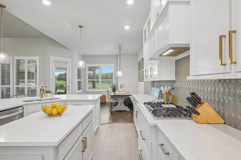 204 Falcon Point Drive Heath TX 75032