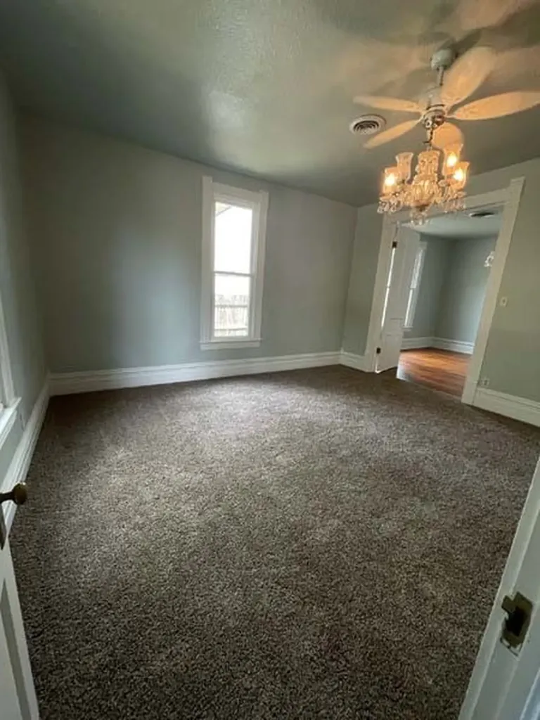 700 N Dallas Street Ennis TX 75119