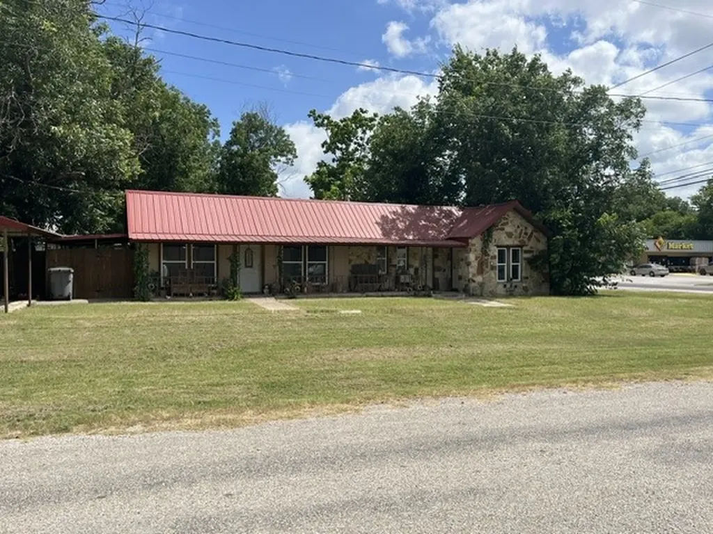 208 E 3rd Street Hico TX 76457