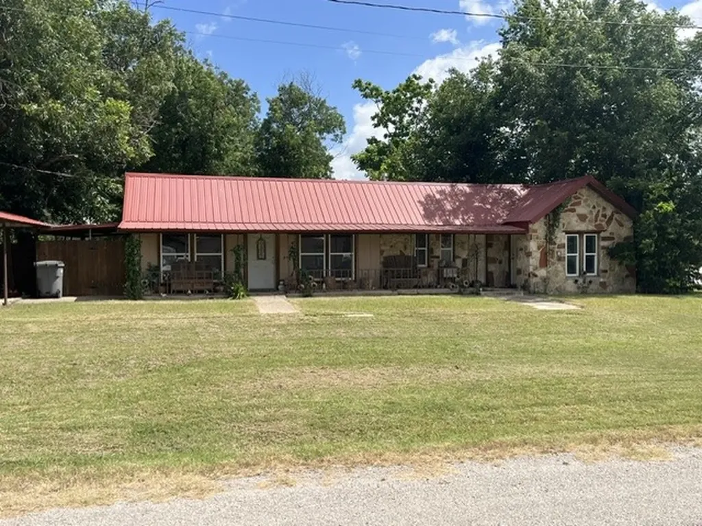 208 E 3rd Street Hico TX 76457