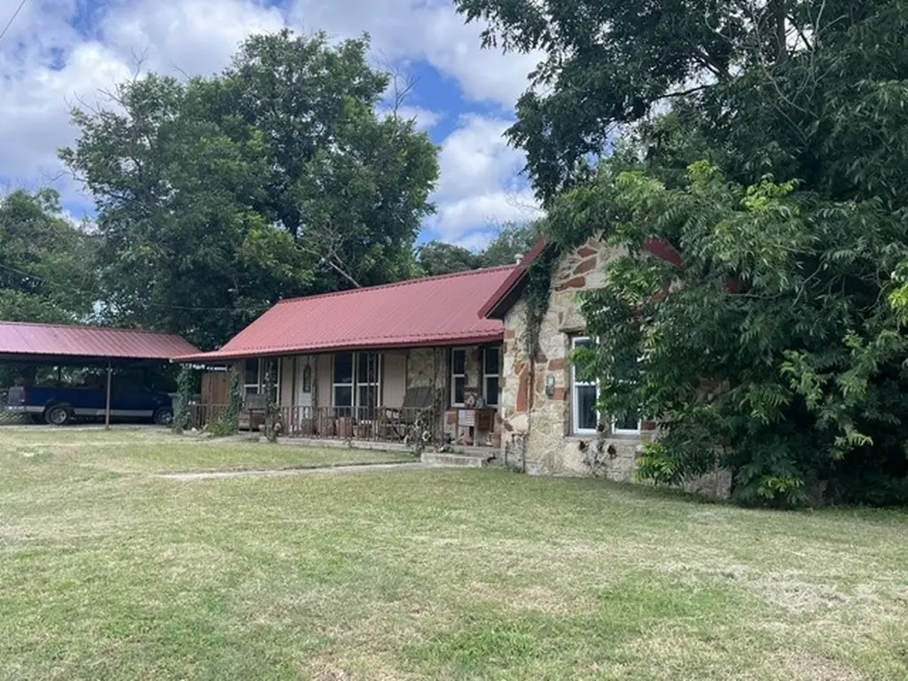 208 E 3rd Street Hico TX 76457