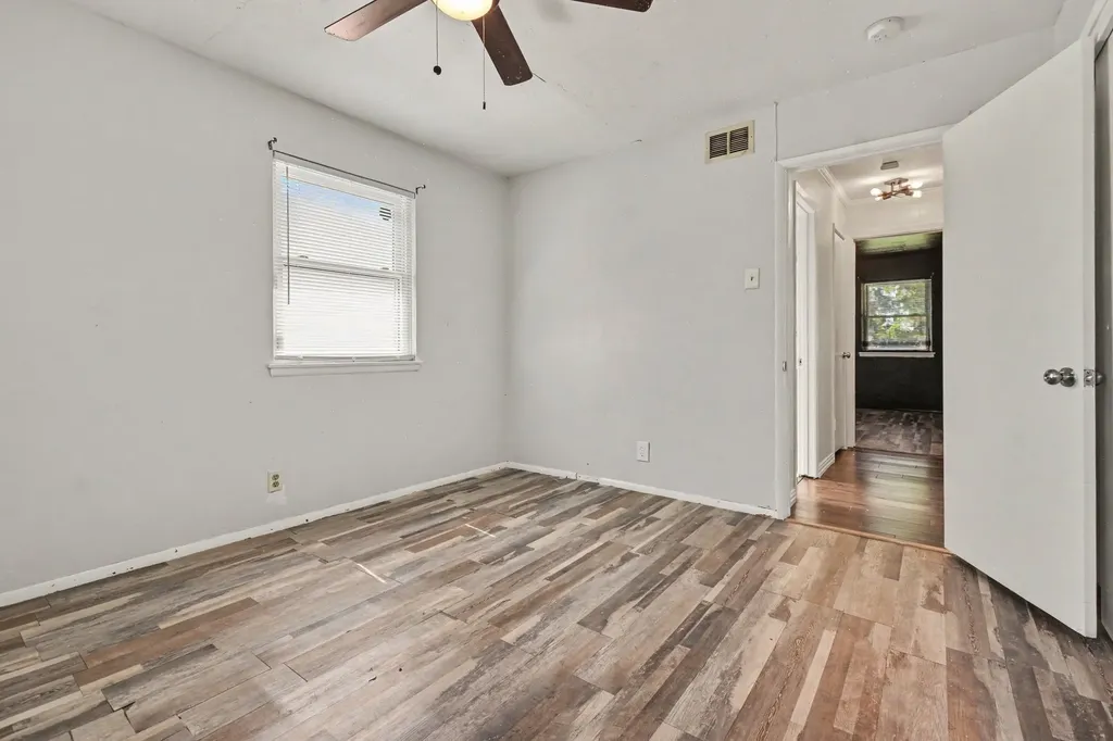 2520 Collingwood Drive Farmers Branch TX 75234