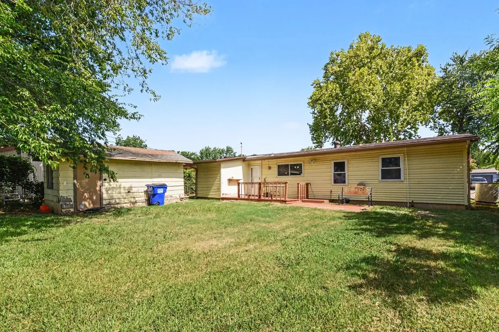 2520 Collingwood Drive Farmers Branch TX 75234