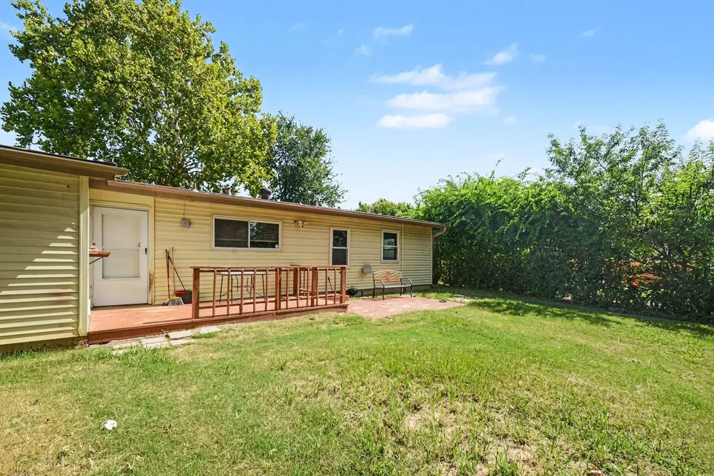2520 Collingwood Drive Farmers Branch TX 75234