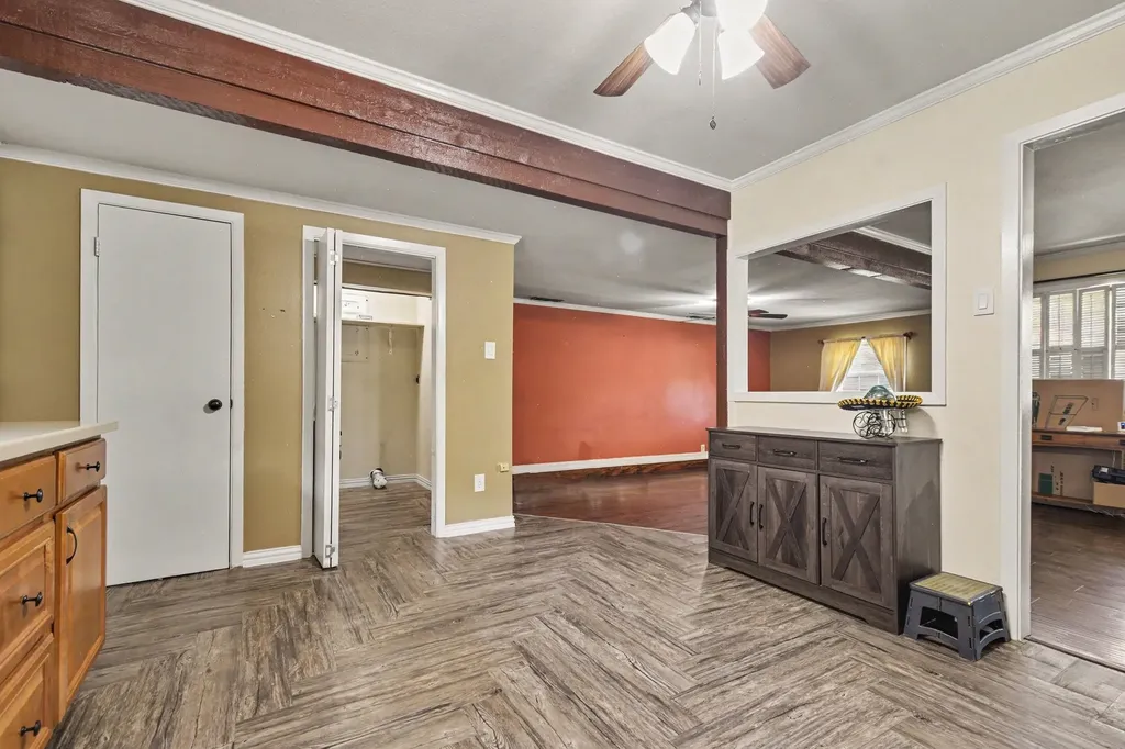 2520 Collingwood Drive Farmers Branch TX 75234