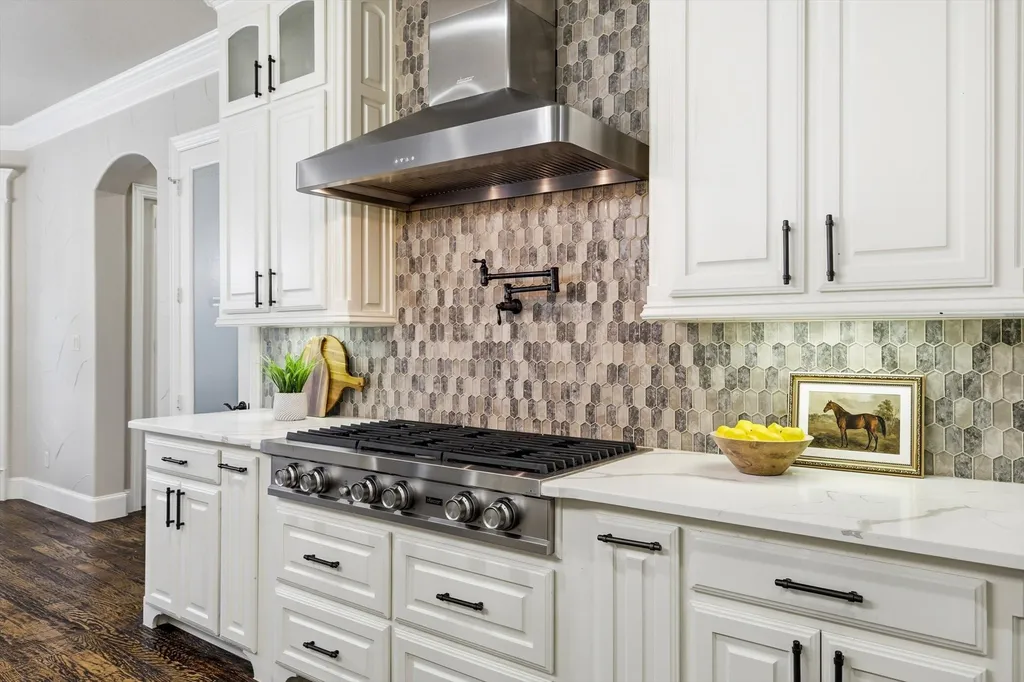1805 Grosvenor Green Colleyville TX 76034