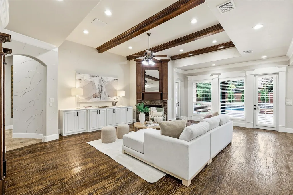 1805 Grosvenor Green Colleyville TX 76034