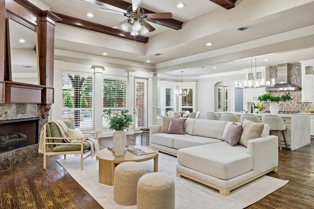1805 Grosvenor Green Colleyville TX 76034