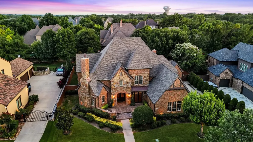 1805 Grosvenor Green Colleyville TX 76034