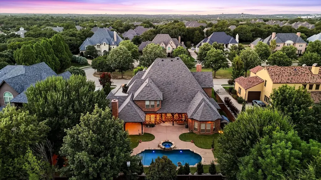 1805 Grosvenor Green Colleyville TX 76034