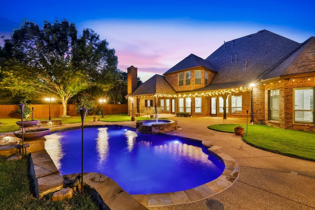 1805 Grosvenor Green Colleyville TX 76034