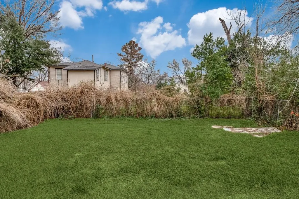 2314 Dathe Street Dallas TX 75215
