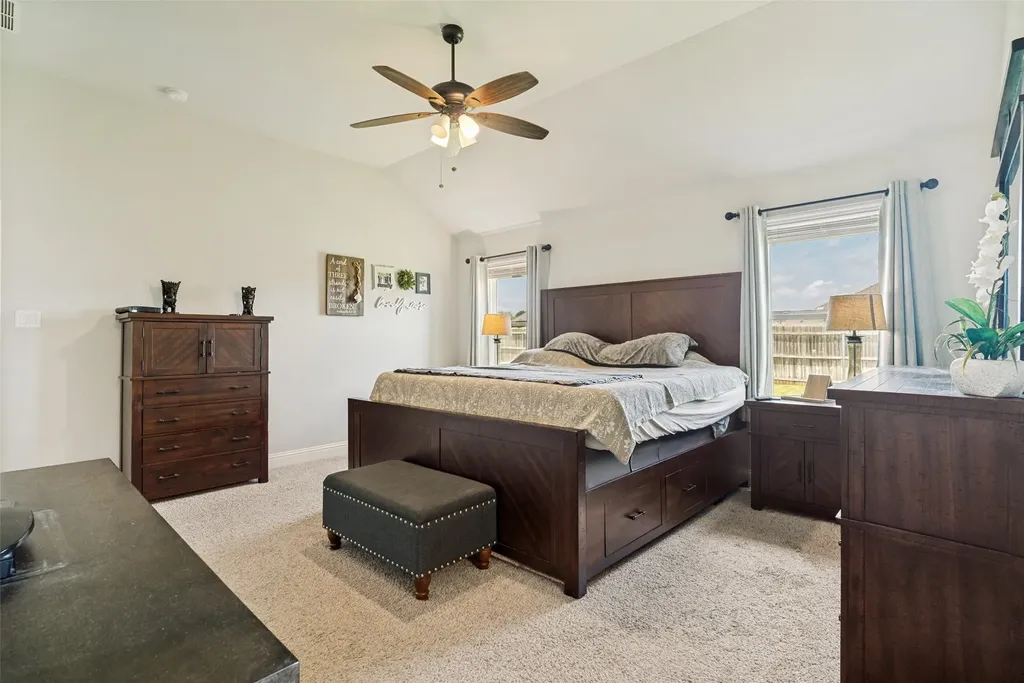 2108 Hill Crest Court Weatherford TX 76086