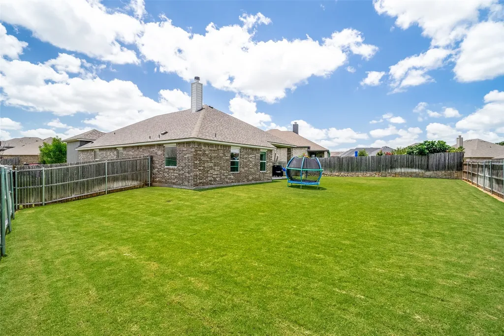 2108 Hill Crest Court Weatherford TX 76086