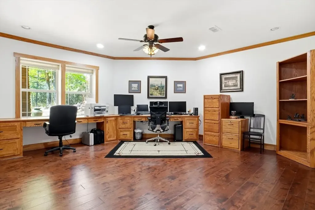 1773 Cr 2540 Mineola TX 75773