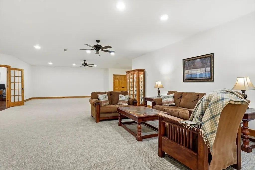 1773 Cr 2540 Mineola TX 75773