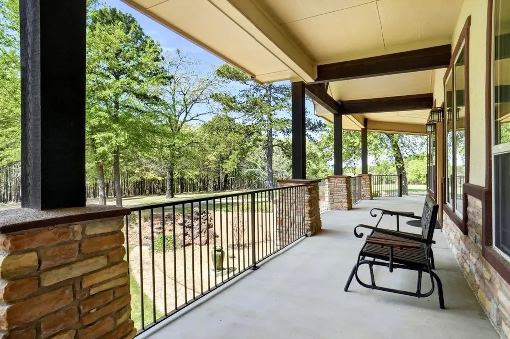 1773 Cr 2540 Mineola TX 75773