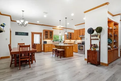 1773 Cr 2540 Mineola TX 75773