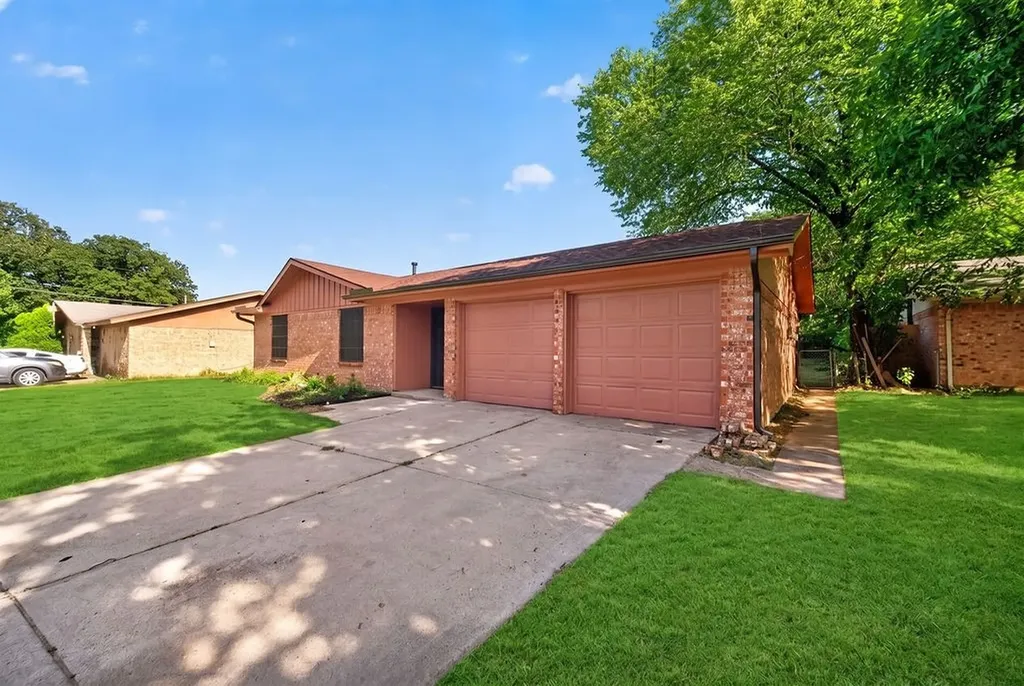3856 Brambleton Place Forest Hill TX 76119