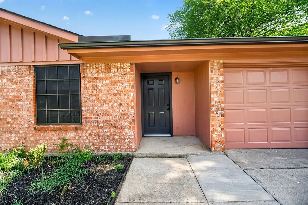 3856 Brambleton Place Forest Hill TX 76119