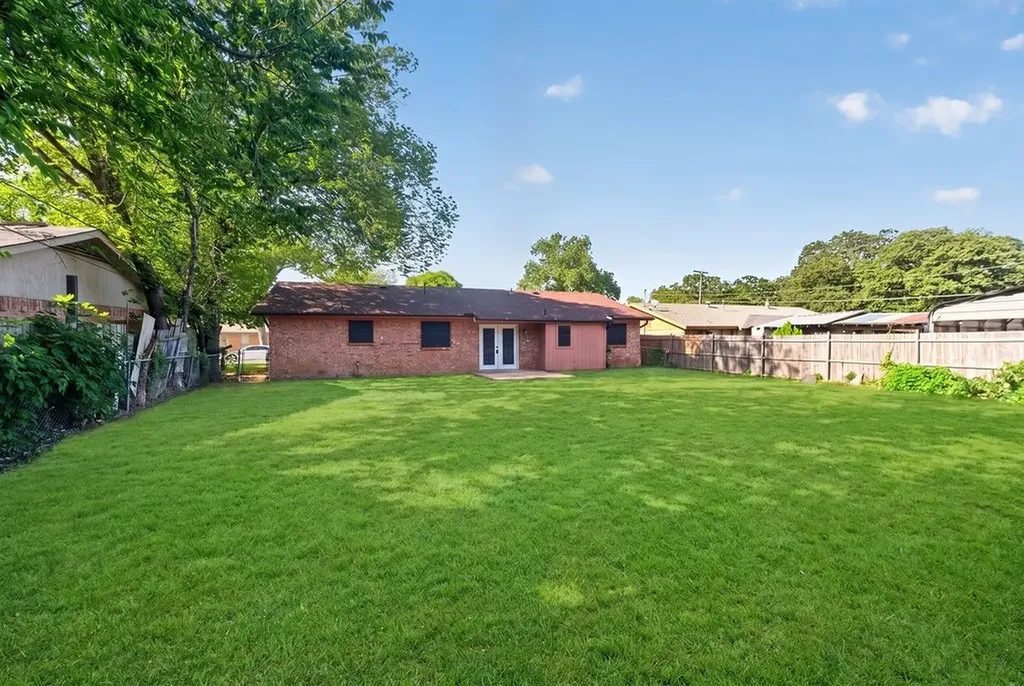 3856 Brambleton Place Forest Hill TX 76119