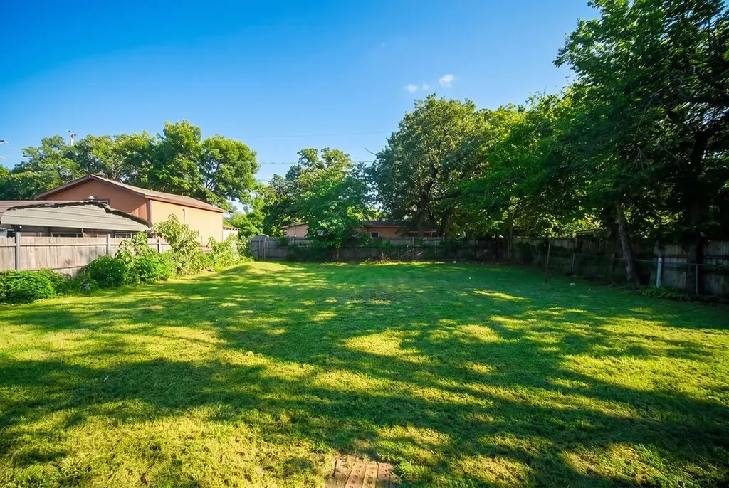 3856 Brambleton Place Forest Hill TX 76119
