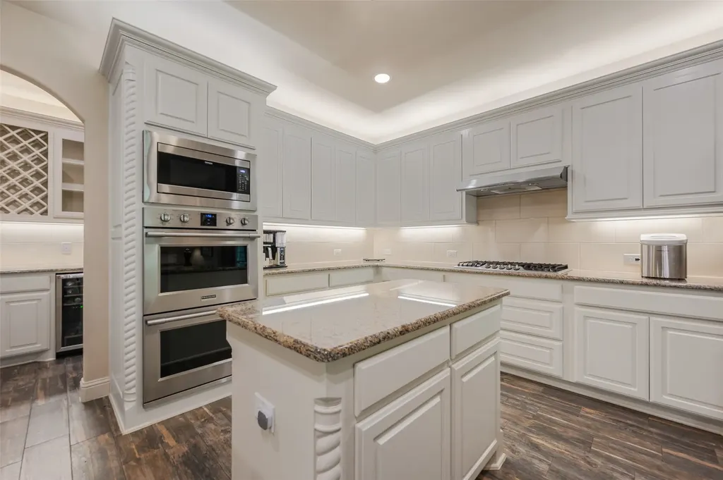 508 Ambergate Drive Shady Shores TX 76208
