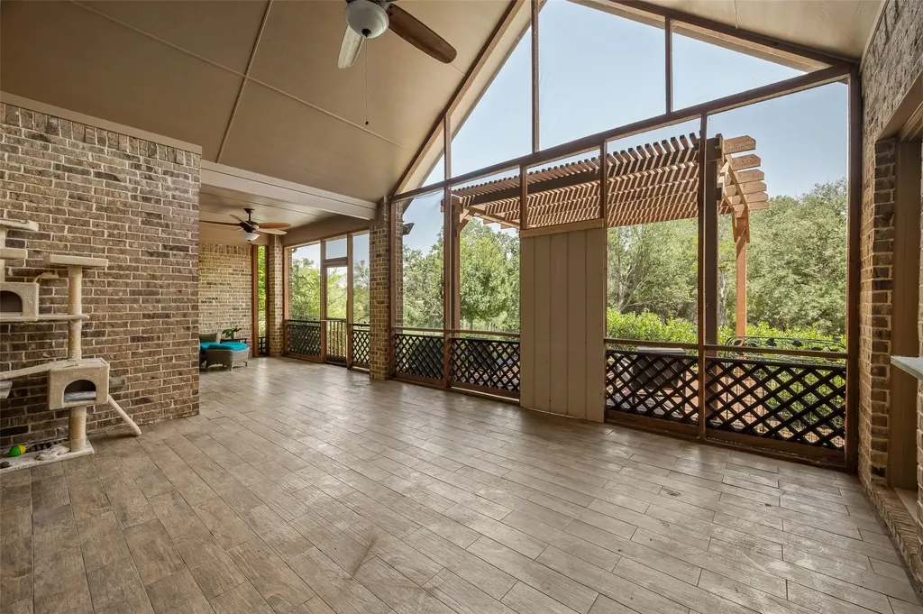508 Ambergate Drive Shady Shores TX 76208