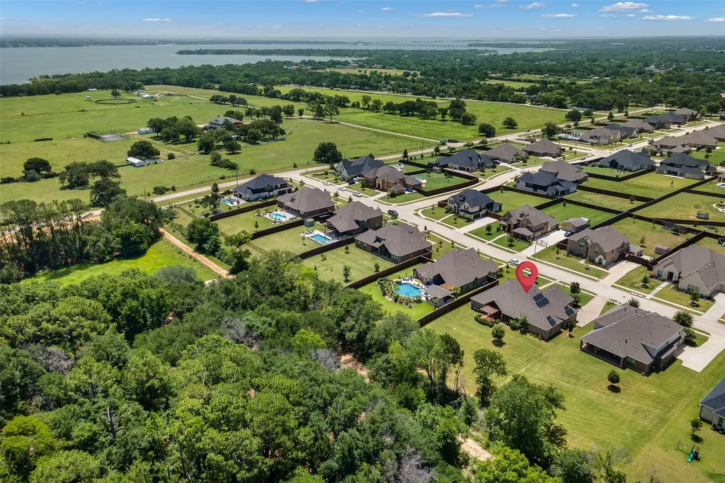 508 Ambergate Drive Shady Shores TX 76208