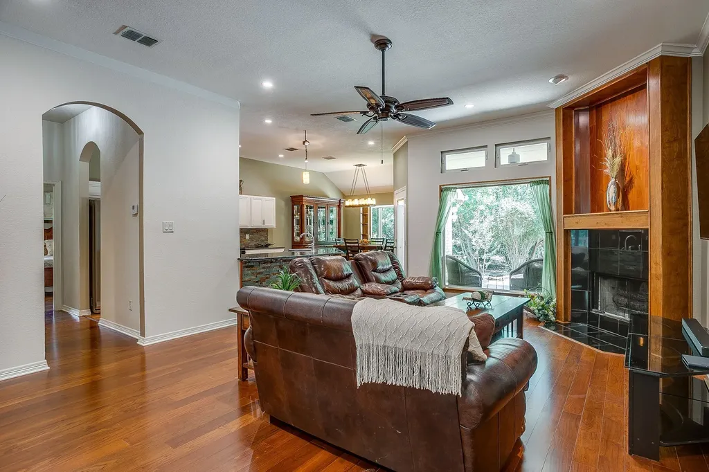 4056 Tortoise Lane Fort Worth TX 76135