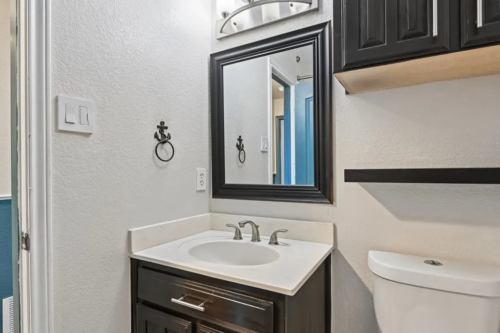 4220 Maryanne Place Haltom City TX 76137