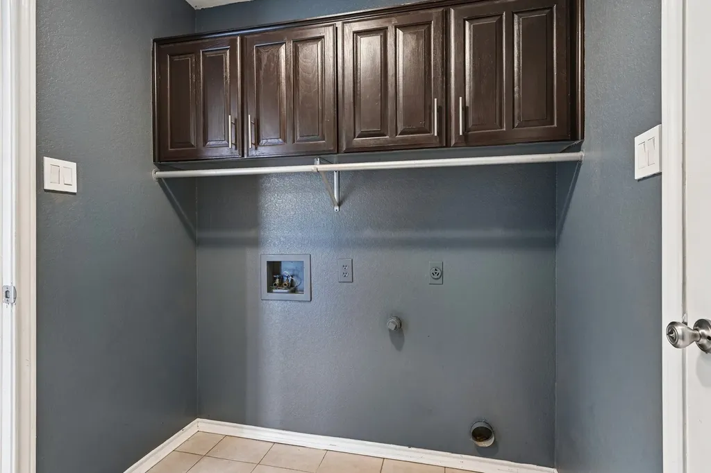 4220 Maryanne Place Haltom City TX 76137