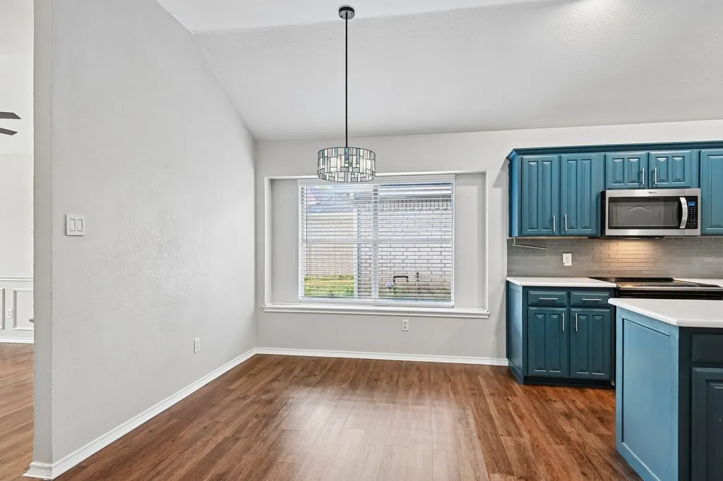 4220 Maryanne Place Haltom City TX 76137