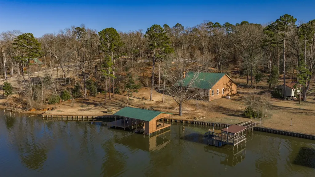 410 Private Road 52426 Leesburg TX 75451
