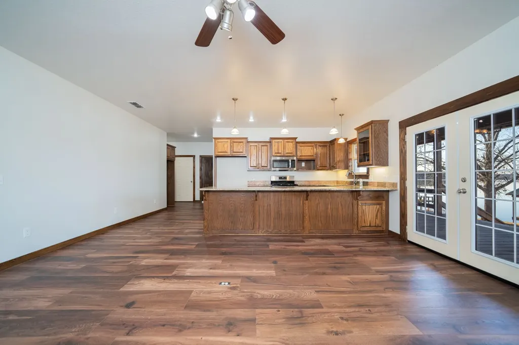 410 Private Road 52426 Leesburg TX 75451