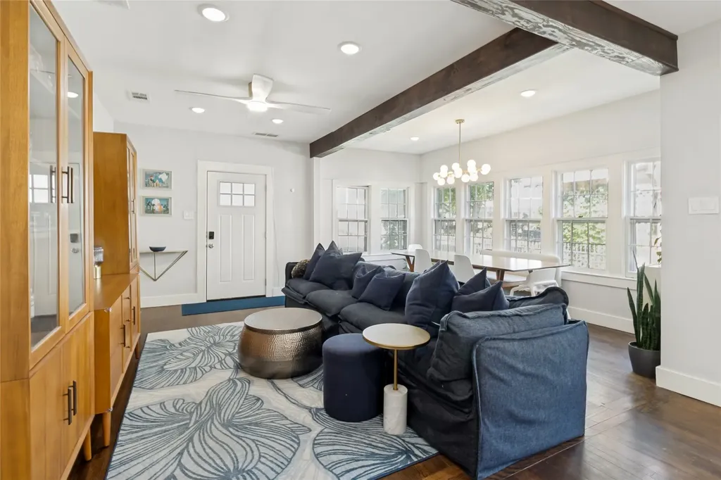 1023 Mount Auburn Avenue Dallas TX 75223