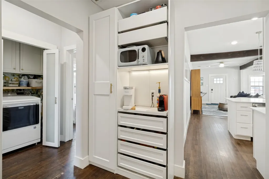 1023 Mount Auburn Avenue Dallas TX 75223