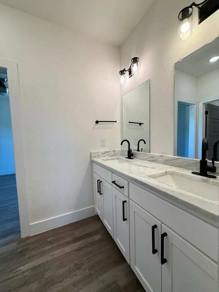 311 Dobbs Trail Springtown TX 76082