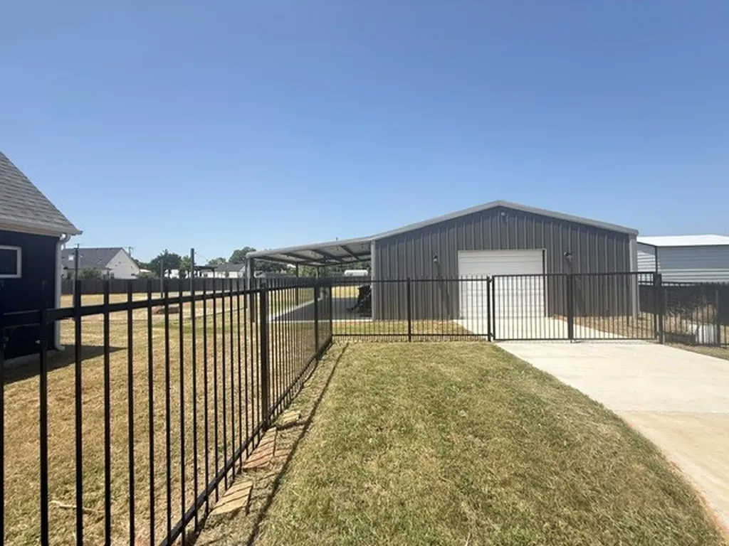 311 Dobbs Trail Springtown TX 76082