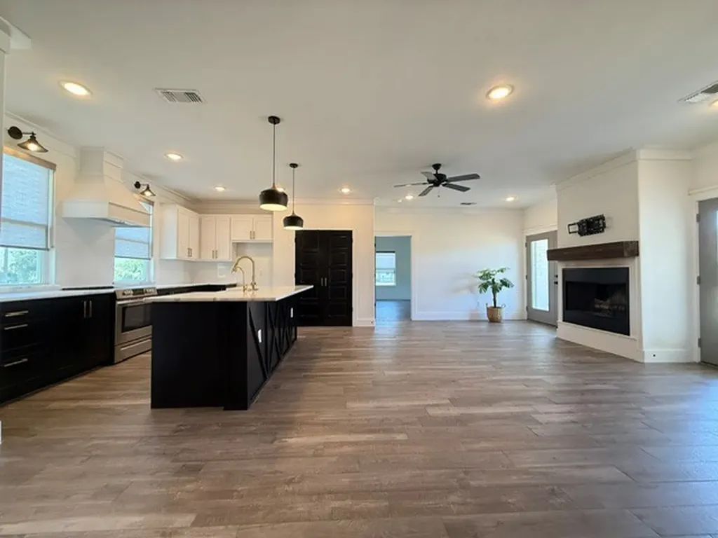 311 Dobbs Trail Springtown TX 76082