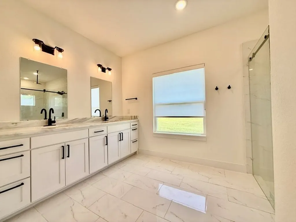 311 Dobbs Trail Springtown TX 76082