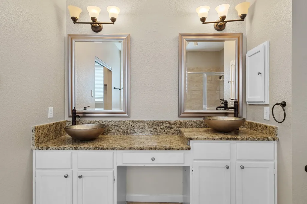 1229 Clear Creek Drive Mesquite TX 75181