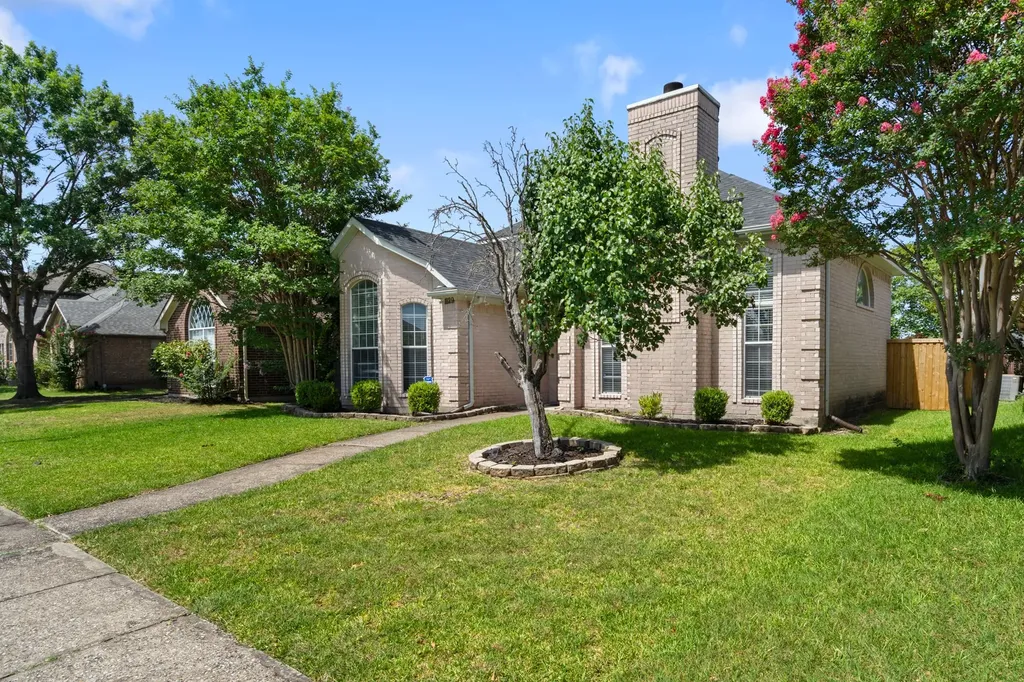 1229 Clear Creek Drive Mesquite TX 75181