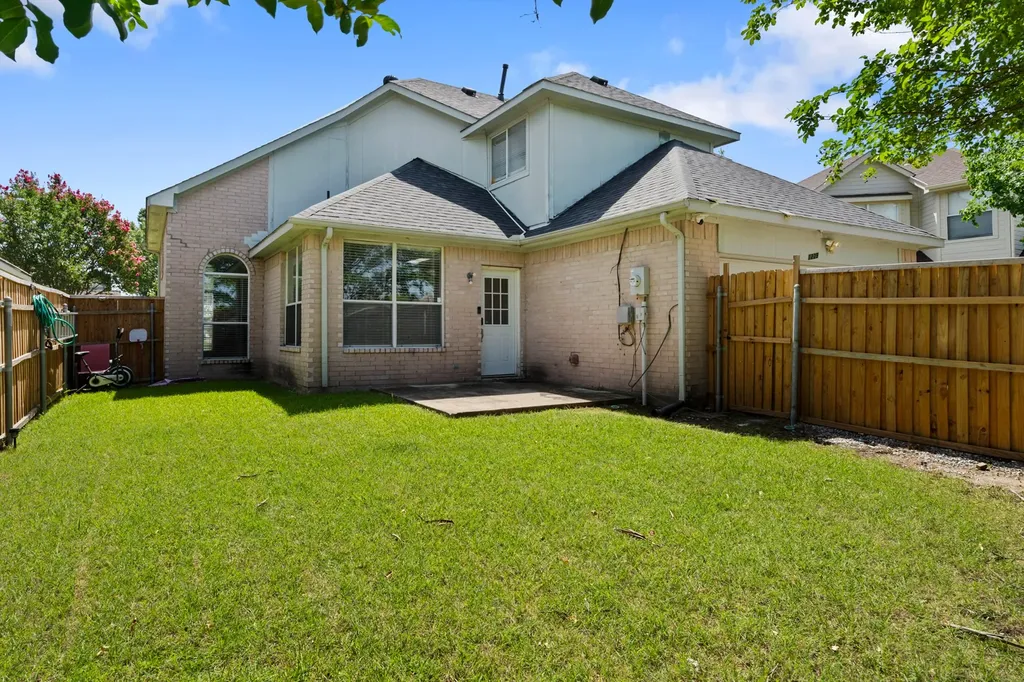 1229 Clear Creek Drive Mesquite TX 75181