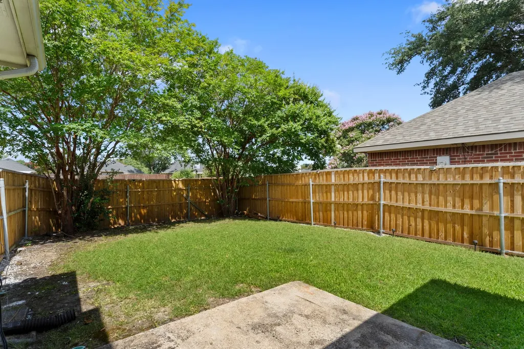 1229 Clear Creek Drive Mesquite TX 75181